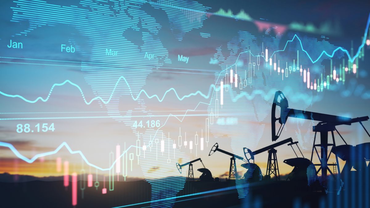 Oil extend gain as crude oil stocks rise